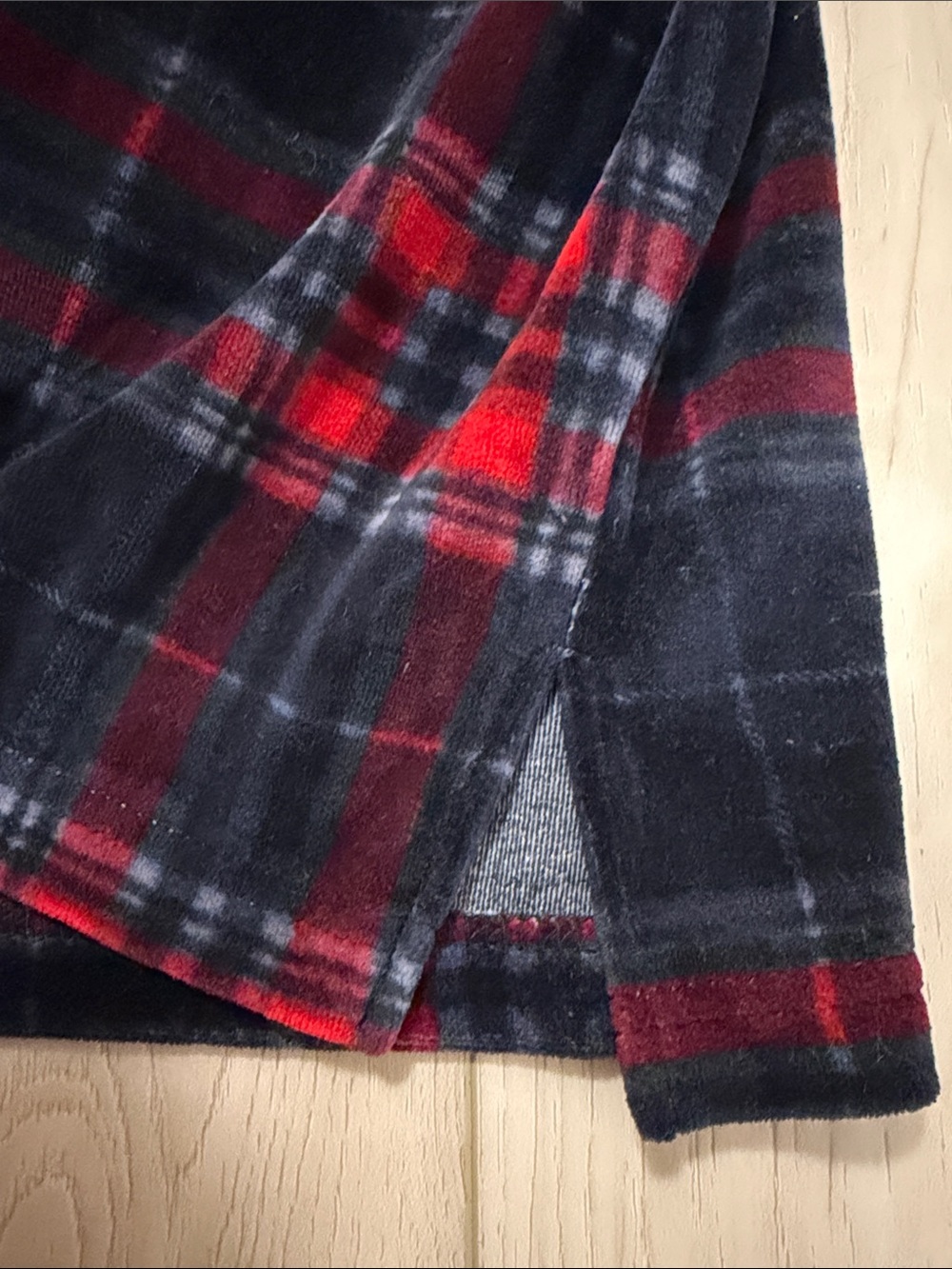 Cherokee Plaid Velvet Crewneck Top, sz XL Petite - Picture 6 of 11